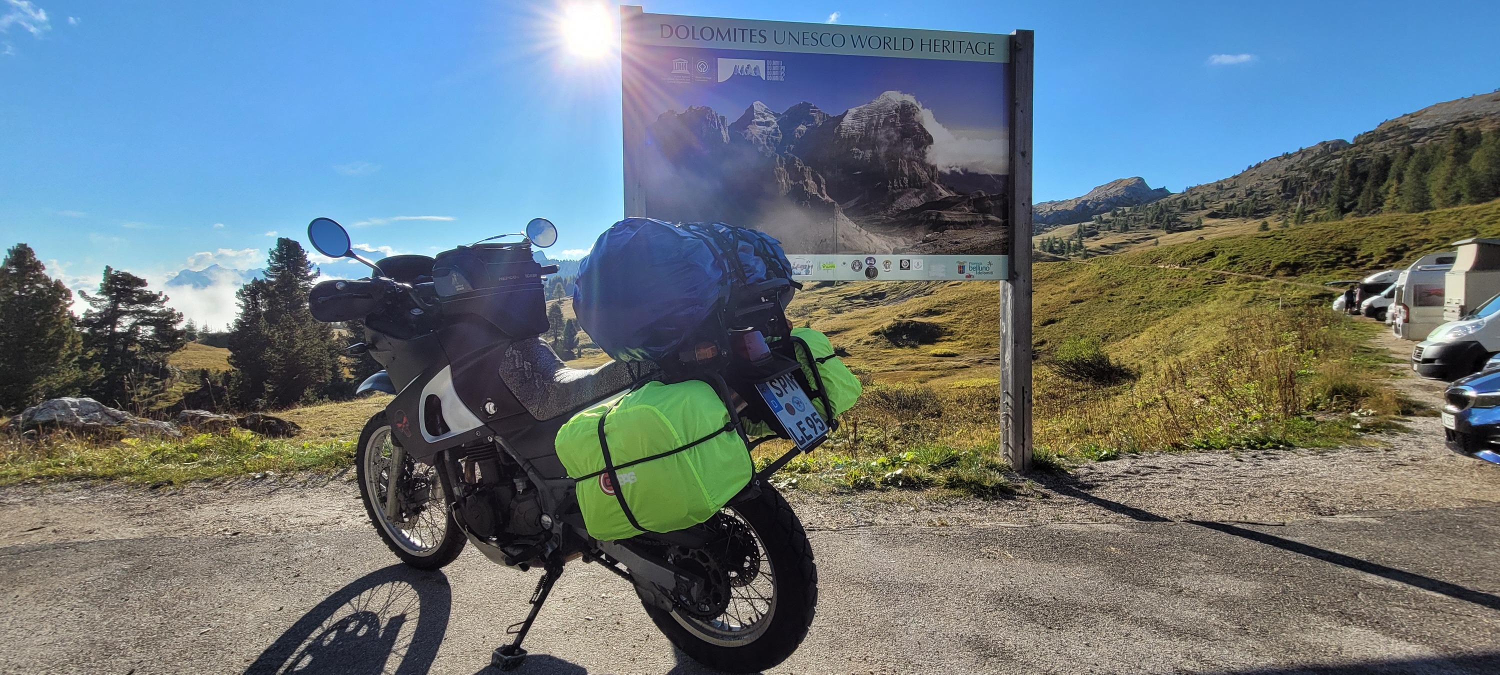 1 Woche Dolomiten im September 2021 mit 7 guten Freunden und gemischter Motorisierung: Kawa, Honda, Suzuki, KKKKKTM...alles dabei.