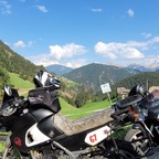 1 Woche Dolomiten im September 2021 mit 7 guten Freunden und gemischter Motorisierung: Kawa, Honda, Suzuki, KKKKKTM...alles dabei.